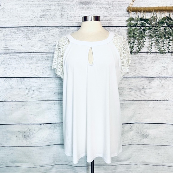 Torrid Studio Knit Lace Sleeve Top Blouse White Scallop Keyhole Plus Size 1 1X - Picture 1 of 8